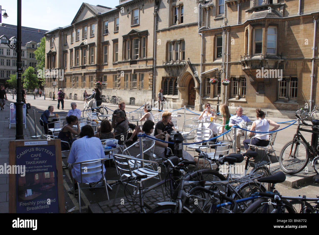 Buttery Café Campus Oxford Street Juin 2010 Banque D'Images