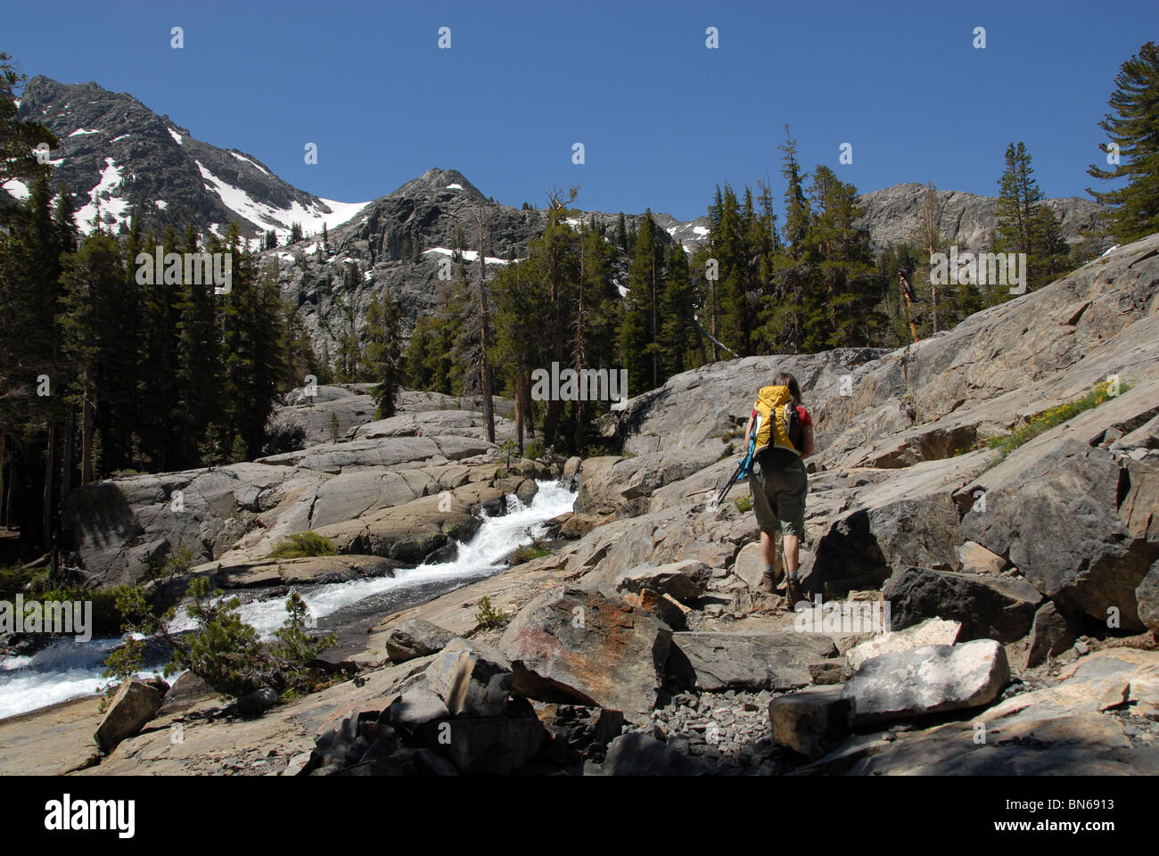 Trail au lac Ediza, Sierra Nevada, en Californie Banque D'Images