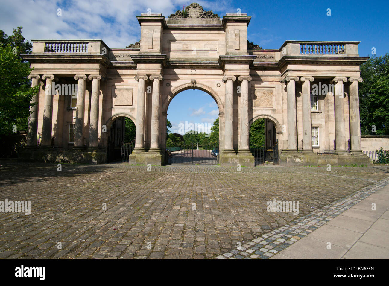 Birkenhead Park est un parc public dans le centre de Birkenhead, sur la Péninsule de Wirral, L'Angleterre. Il a été conçu par Joseph Paxton Banque D'Images