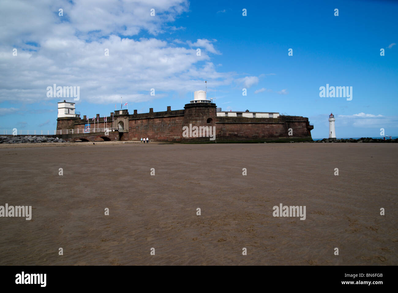 New Brighton, sur la côte de Wirral un populaire sea side resort à Wallasey depuis l'époque victorienne. Maintenant à la régénération (2010) Banque D'Images
