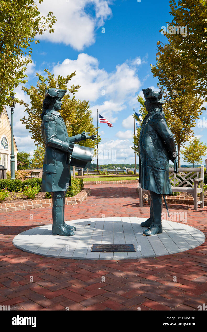 Yorktown, Virginia - Sep 2009 - Les statues de George Washington et François de Grasse par Cyd Dvd dans la ville historique de Yorktown, en Virginie Banque D'Images