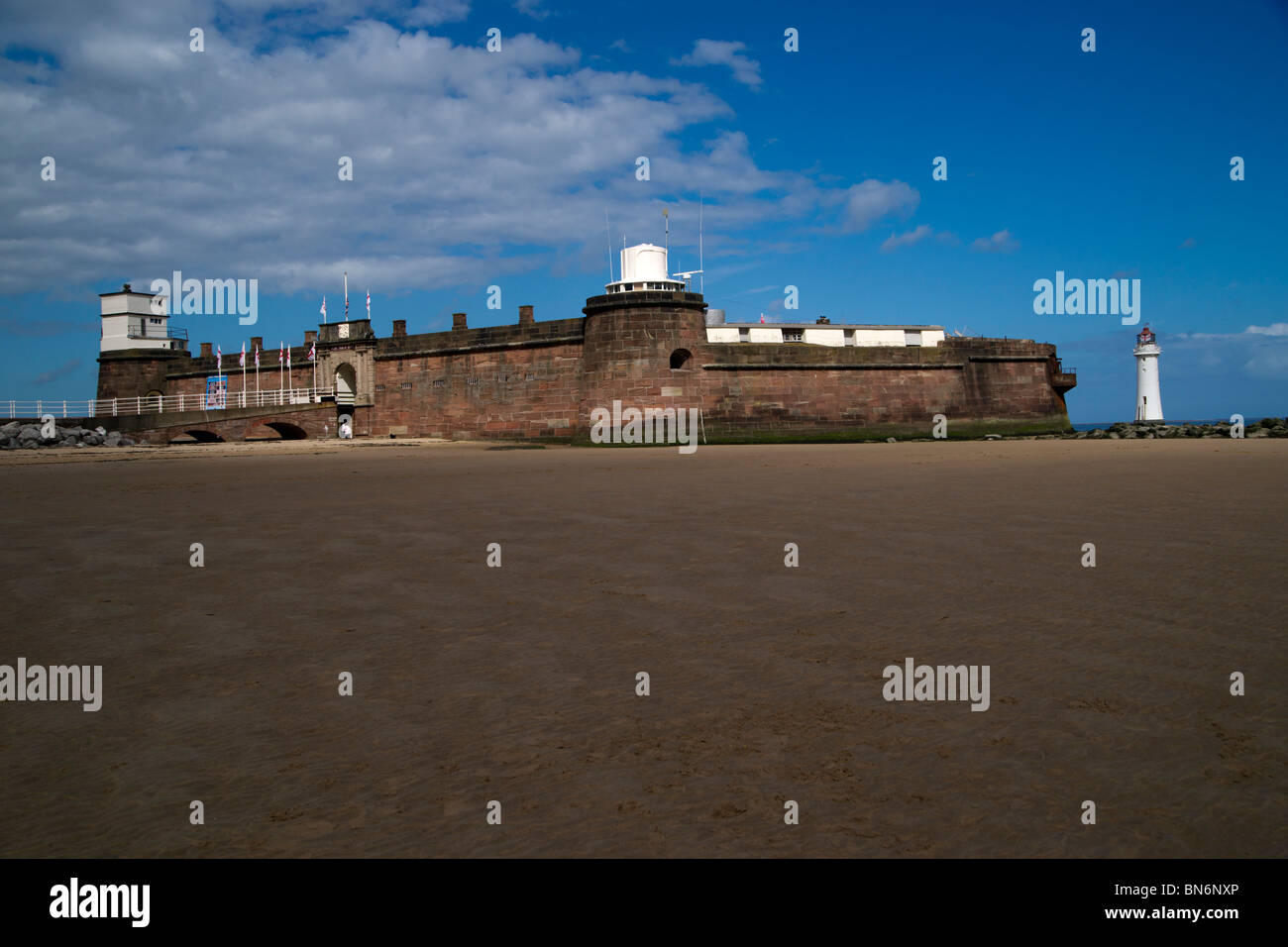 New Brighton, sur la côte de Wirral un populaire sea side resort à Wallasey depuis l'époque victorienne. Maintenant à la régénération (2010) Banque D'Images