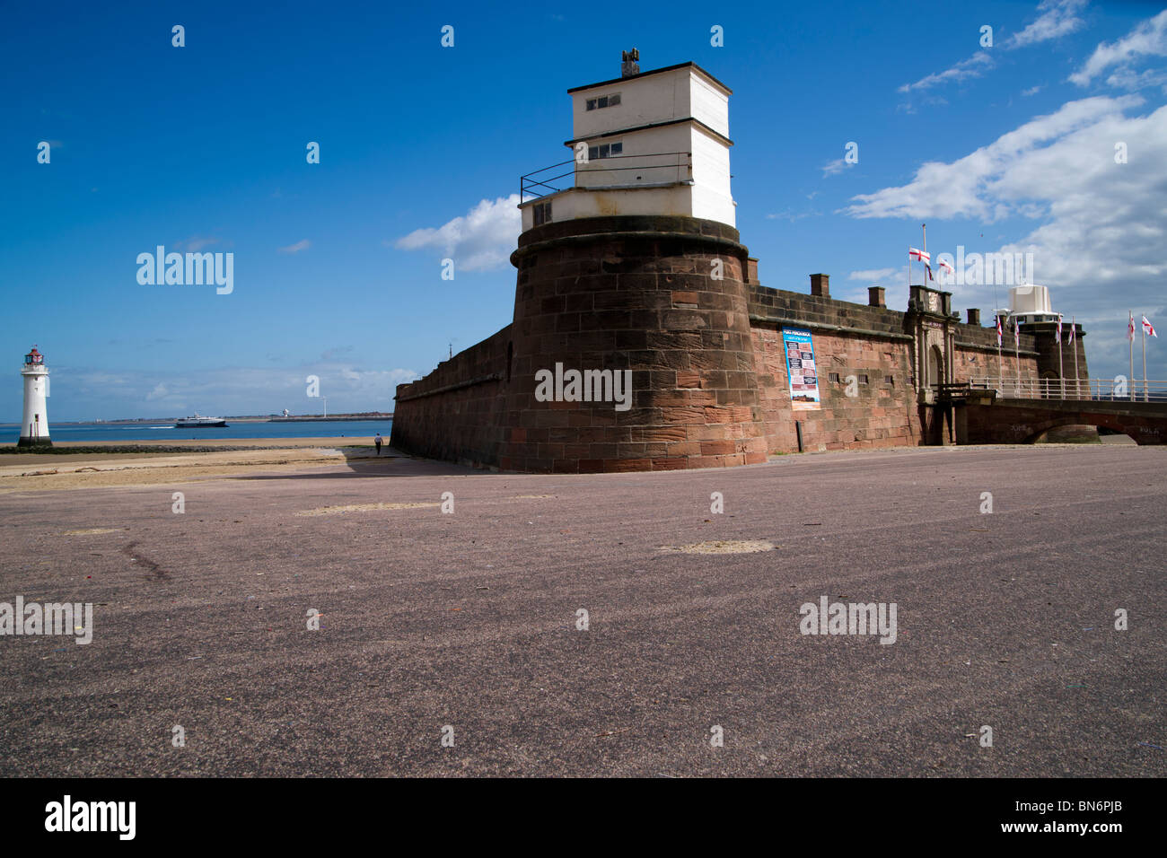 New Brighton, sur la côte de Wirral un populaire sea side resort à Wallasey depuis l'époque victorienne. Maintenant à la régénération (2010) Banque D'Images