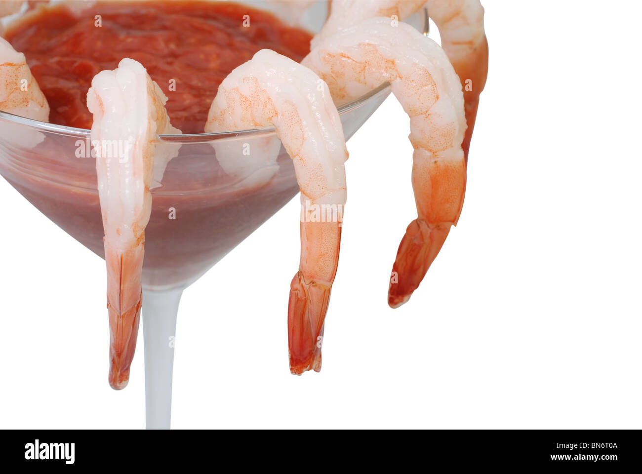 Un cocktail de crevettes dans un verre à martini. Banque D'Images