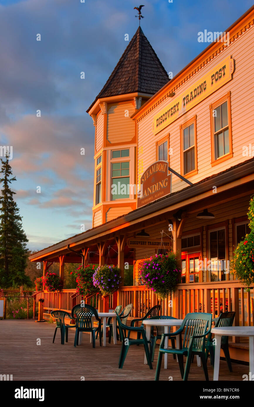 Les bâtiments proches les Riverboat Discovery dock, Fairbanks, Alaska, image HDR Banque D'Images