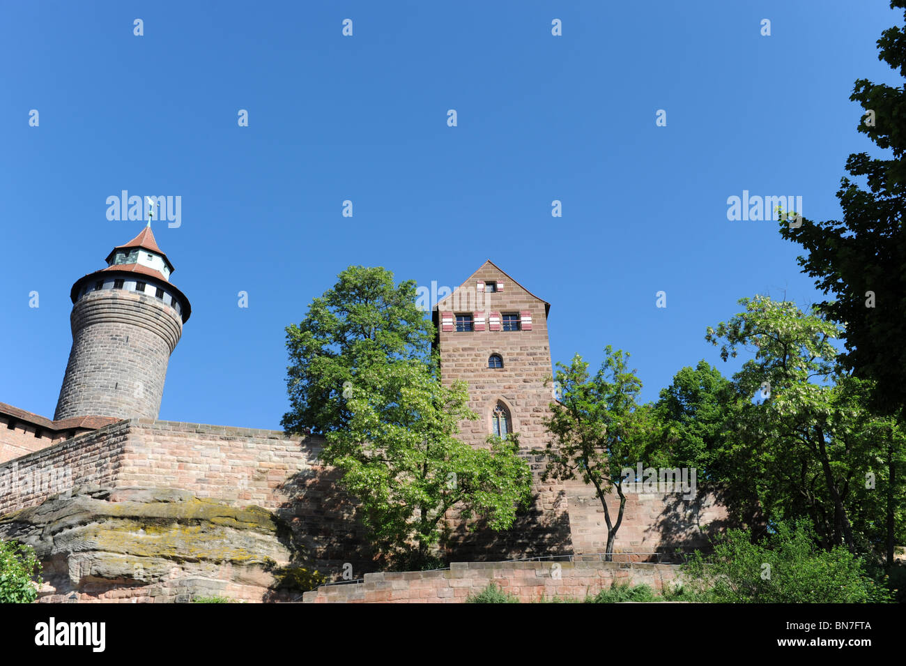 Le château et la Tour Sinwell Nuremberg Allemagne Nürnberg Deutschland Europe Banque D'Images