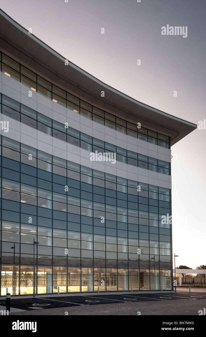 L'extérieur de l'immeuble de bureaux au Marine Ray Cosham, Portsmouth Banque D'Images