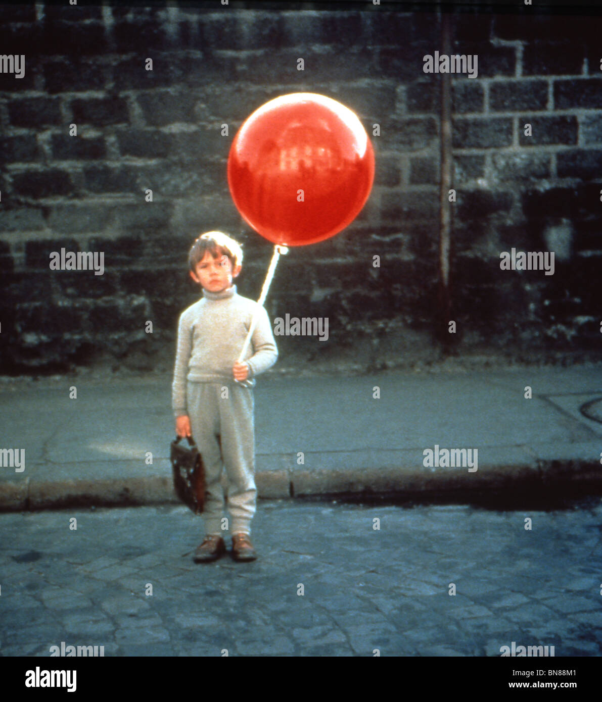 Ballon rouge (1955) PASCAL LAMORISSE ALBERT LAMORISSE (DIR) Banque D'Images
