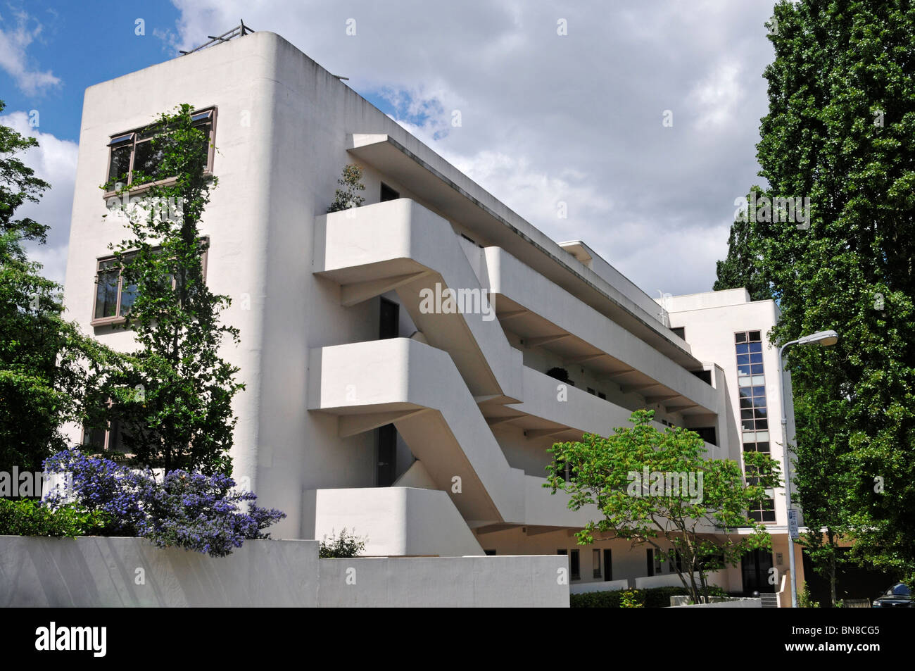 Isokon Flats, Lawn Road, Belsize Park, Londres 1933-1934. Banque D'Images