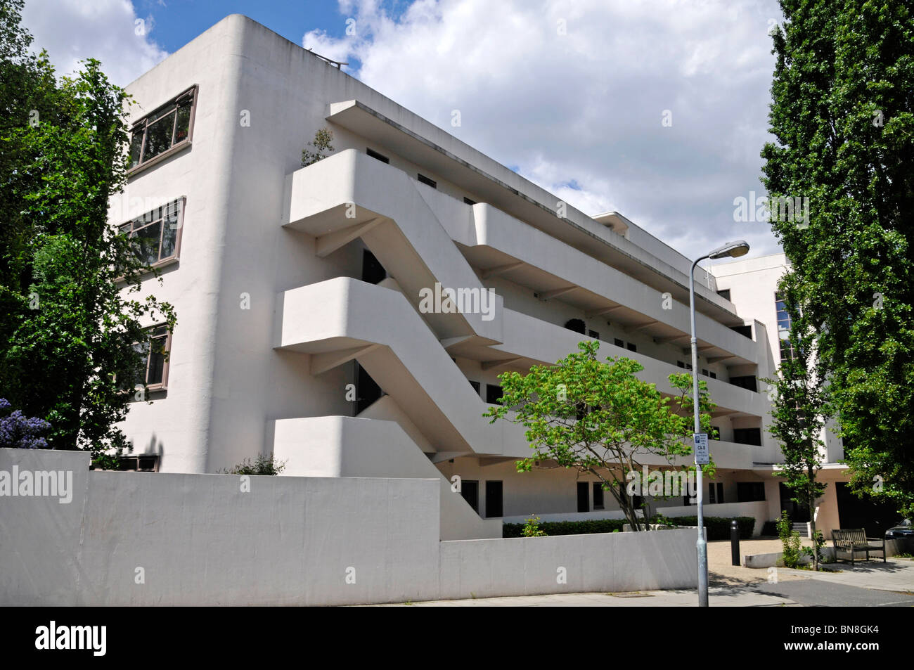 Isokon Flats, Lawn Road, Belsize Park, Londres 1933-1934. Banque D'Images