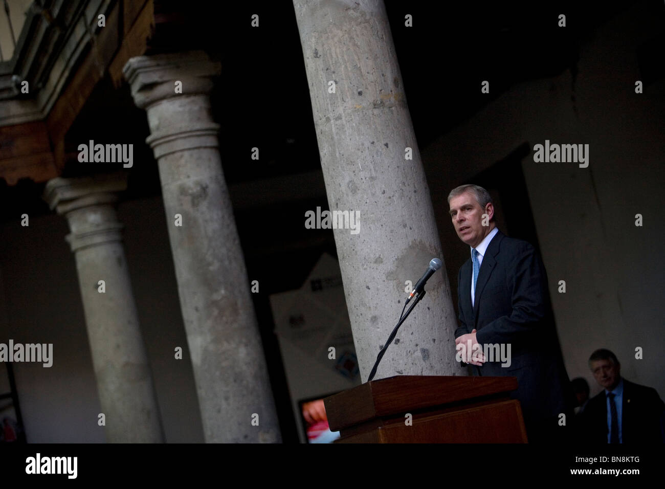 Membre de la famille royale britannique Prince Andrew, duc de York, un discours lors de sa visite au Musée Franz Mayer à Mexico Banque D'Images