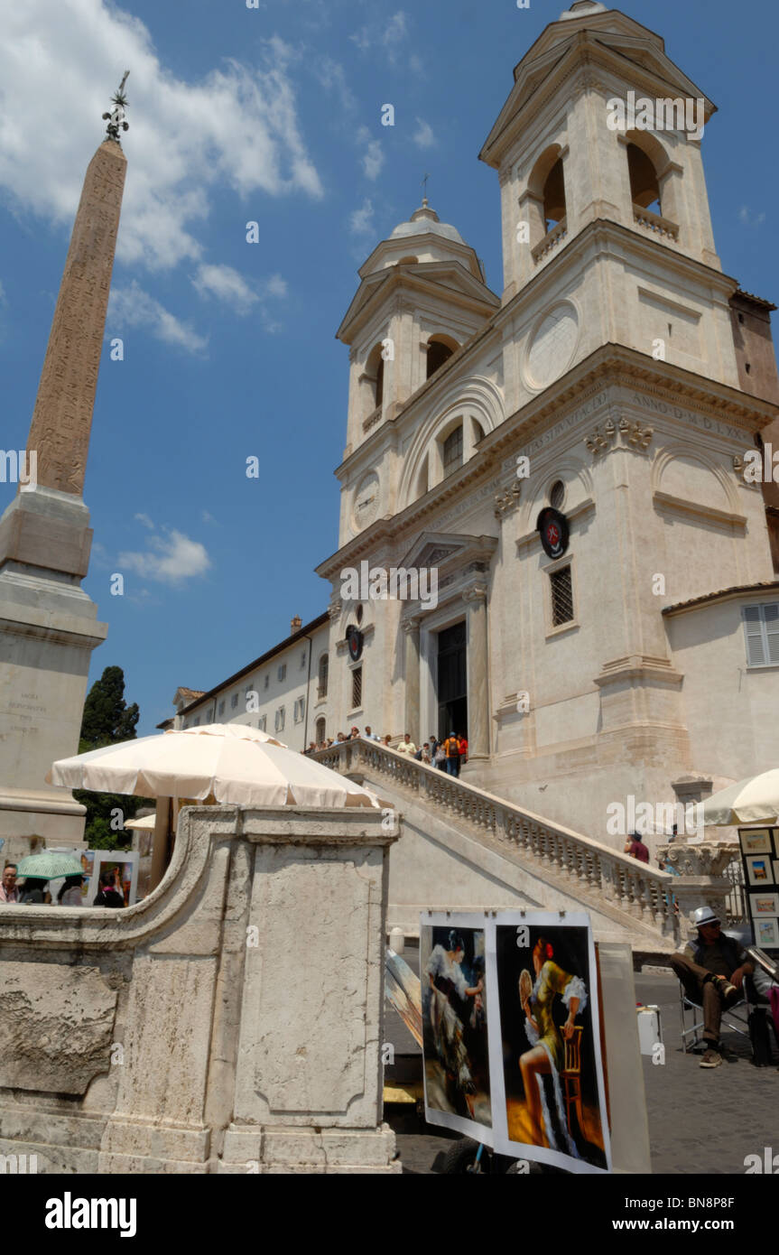 Église de la Trinité-des-Monts et de l'Obélisque d'Sallustian à Rome, Italie Banque D'Images