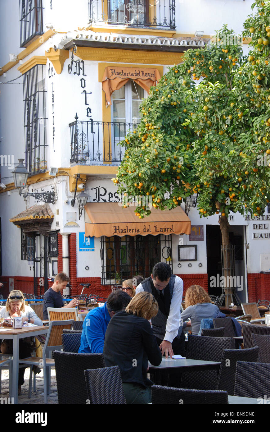 Seville santa cruz cafe Banque de photographies et d images