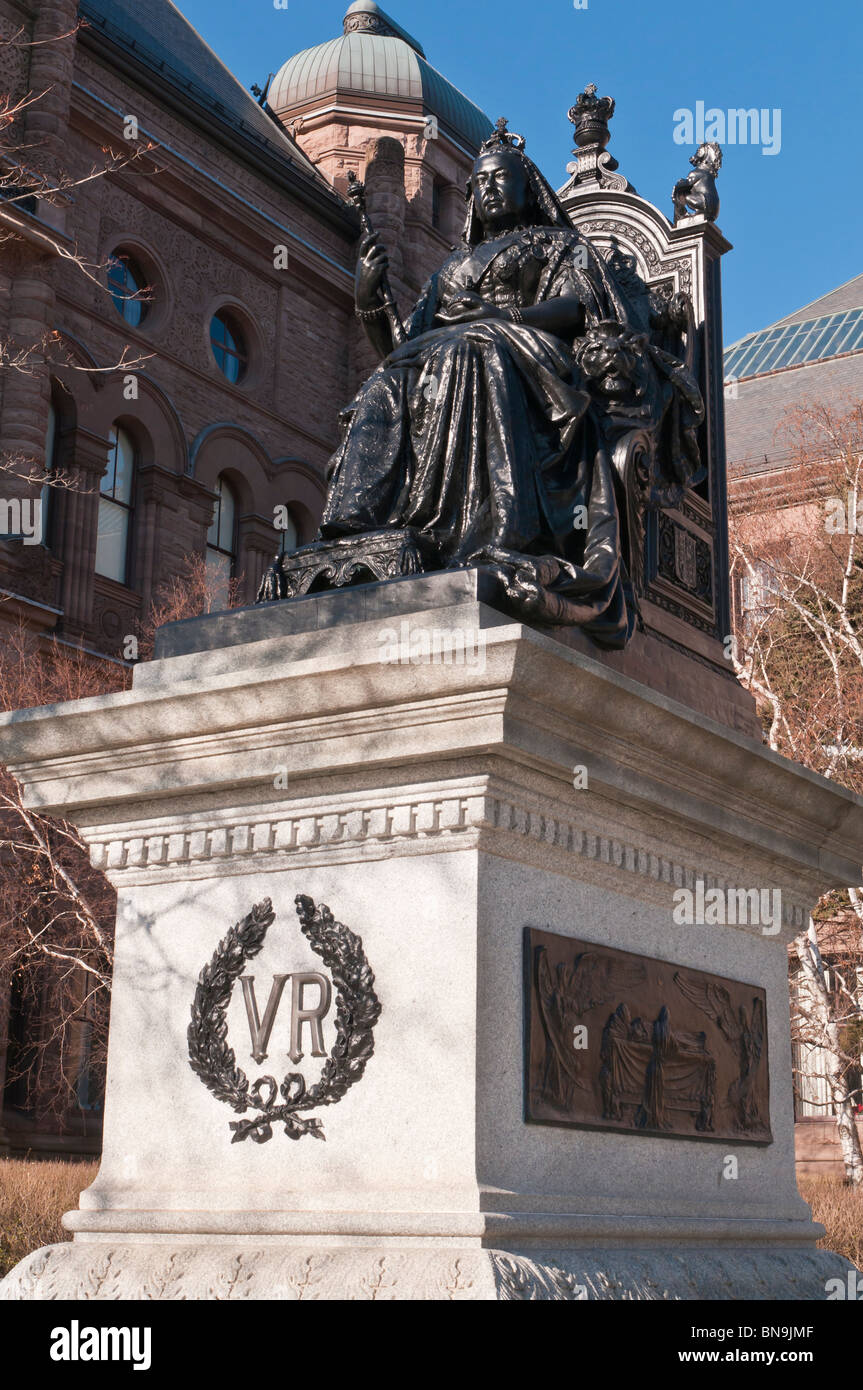 Statue de la reine Victoria, Assemblée législative de l'Ontario, Toronto, Ontario, Canada Banque D'Images