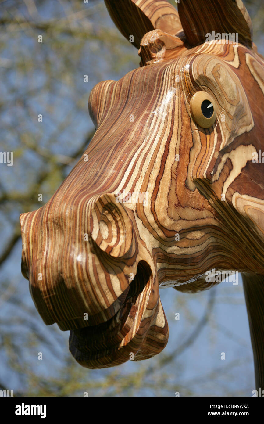 Succession de Tatton Park, Angleterre. Partie de Tatton Park art Biennale célébration est la Marcia Farquhar 'Horse est un noble animal'. Banque D'Images