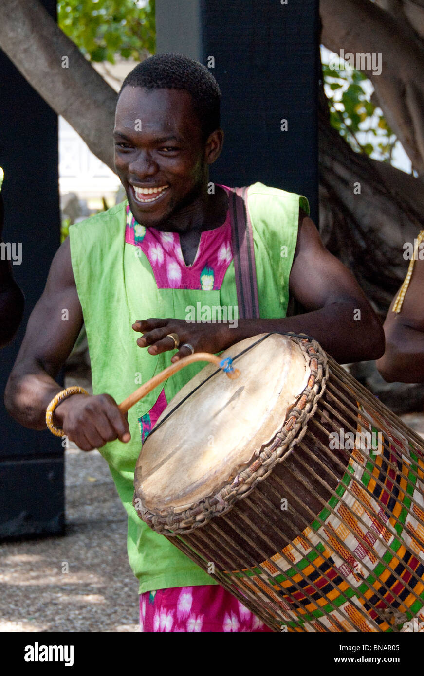 L'Afrique, Ghana, Accra. L'hôtel Palm Beach. Spectacle folklorique de l
