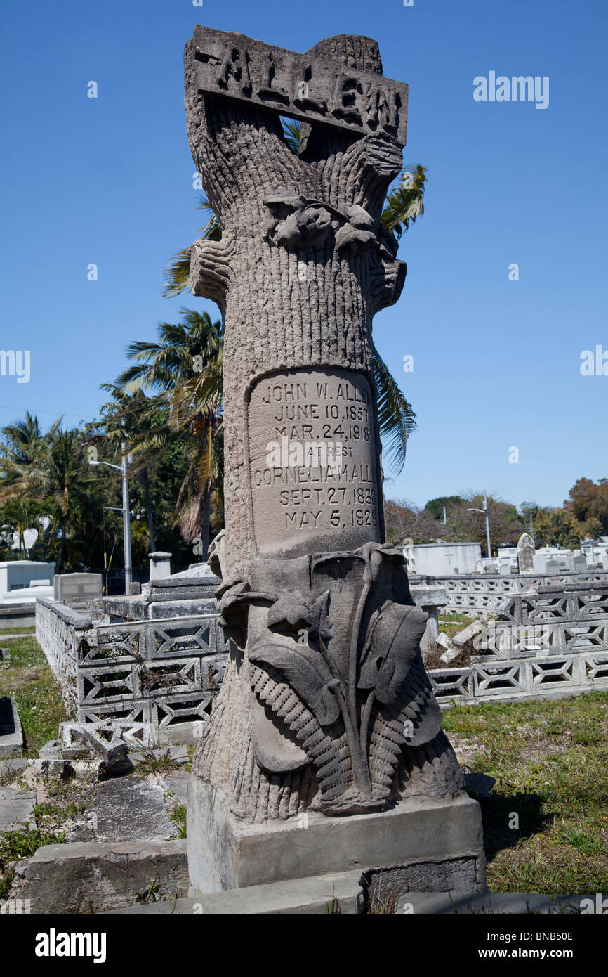 Tombe de John W Allen et Cornelia M Allen dans le cimetière de Key West, Floride, USA Banque D'Images