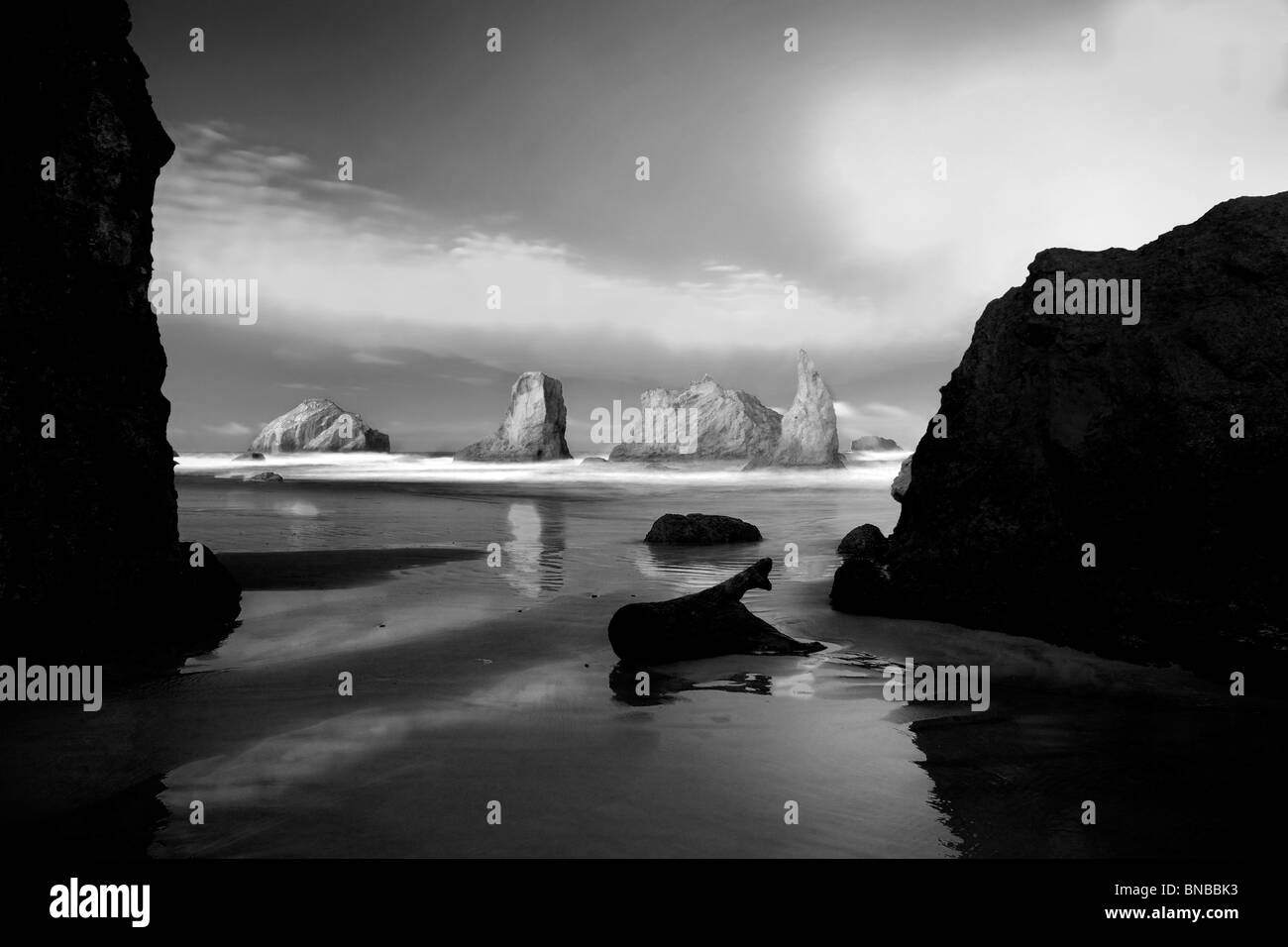 Marée basse et le lever du soleil à Bandon beach. Oregon Banque D'Images