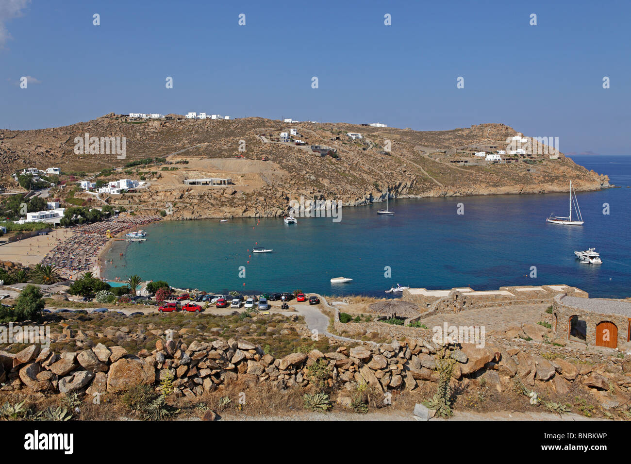 Super Paradise Beach, l'île de Mykonos, Cyclades, Mer Égée, Grèce Banque D'Images