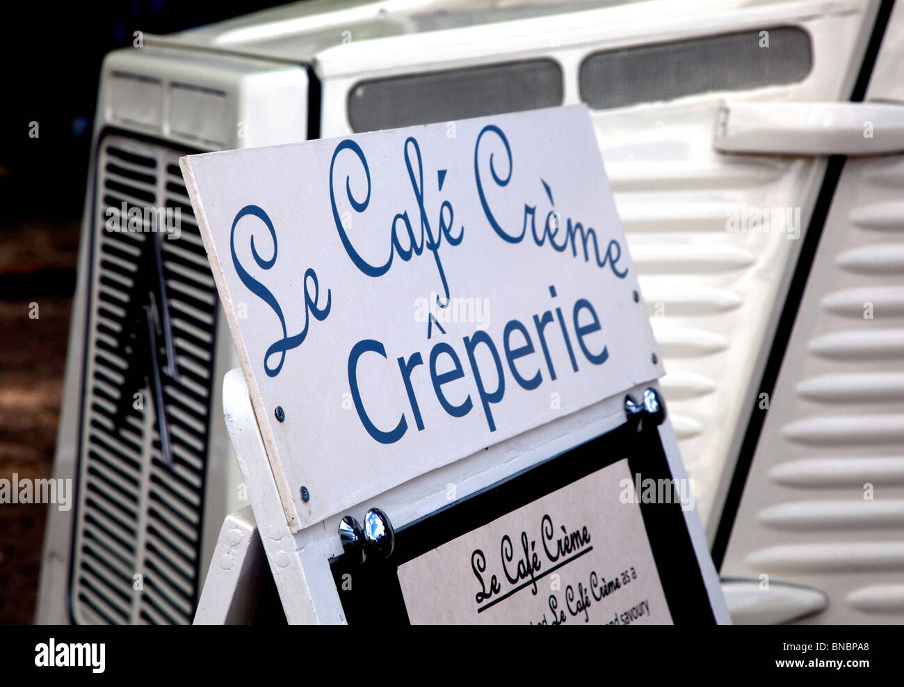 Inscrivez-vous sur creperie caler au festival français à Londres Banque D'Images