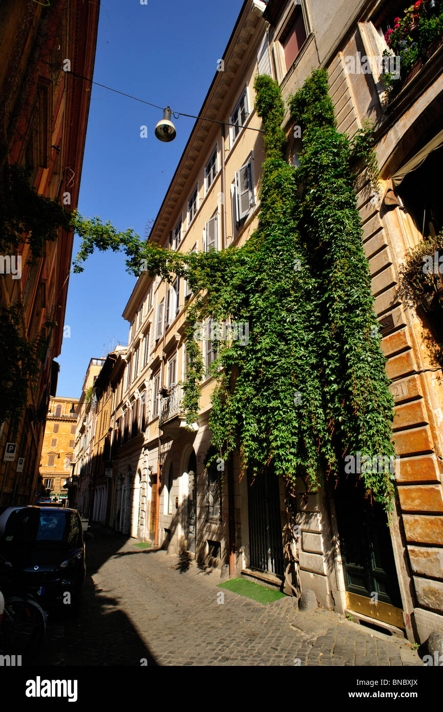 Italie, Rome, rue via di San Giacomo Banque D'Images