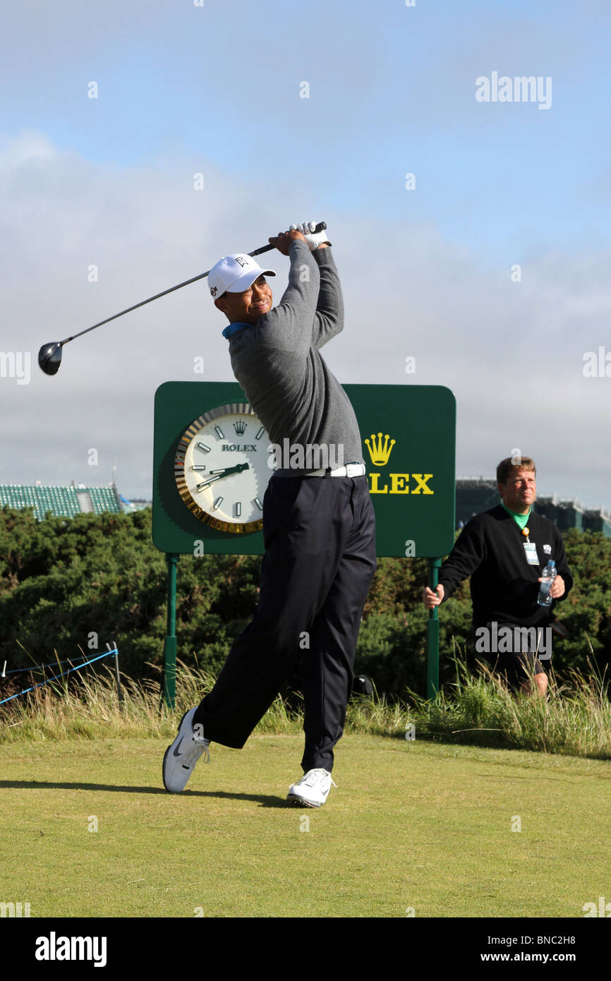 Eldrick Tont 'Tiger' Woods est un golfeur professionnel américain qui est parmi les meilleurs golfeurs de tous les temps, au British Open de Golf de St Andrews, Écosse, Royaume-Uni, Juillet 2010 Banque D'Images