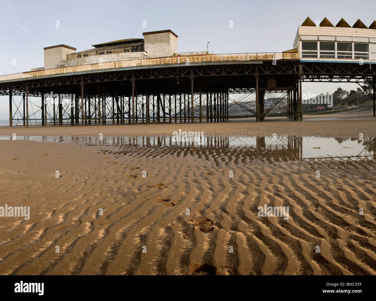 Colwyn Bay Victoria pier abandon ruine à l'abandon de colwyn bay victorien de galles welsh uk Grande-bretagne patrimoine histoire station architectur Banque D'Images