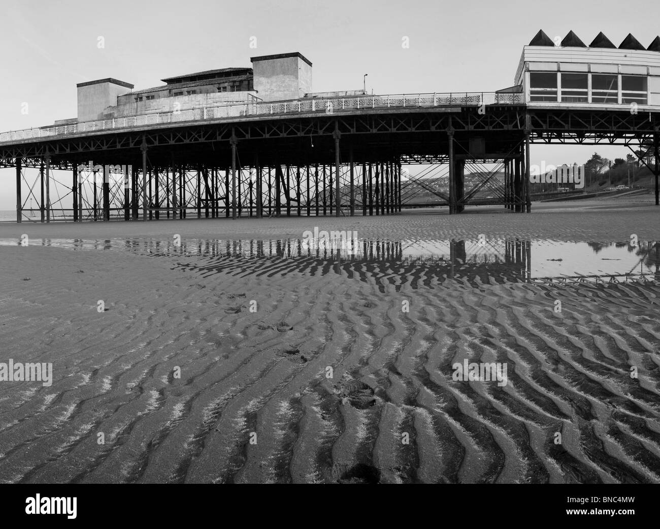 Colwyn Bay Victoria pier abandon ruine à l'abandon de colwyn bay victorien de galles welsh uk Grande-bretagne patrimoine histoire station architectur Banque D'Images