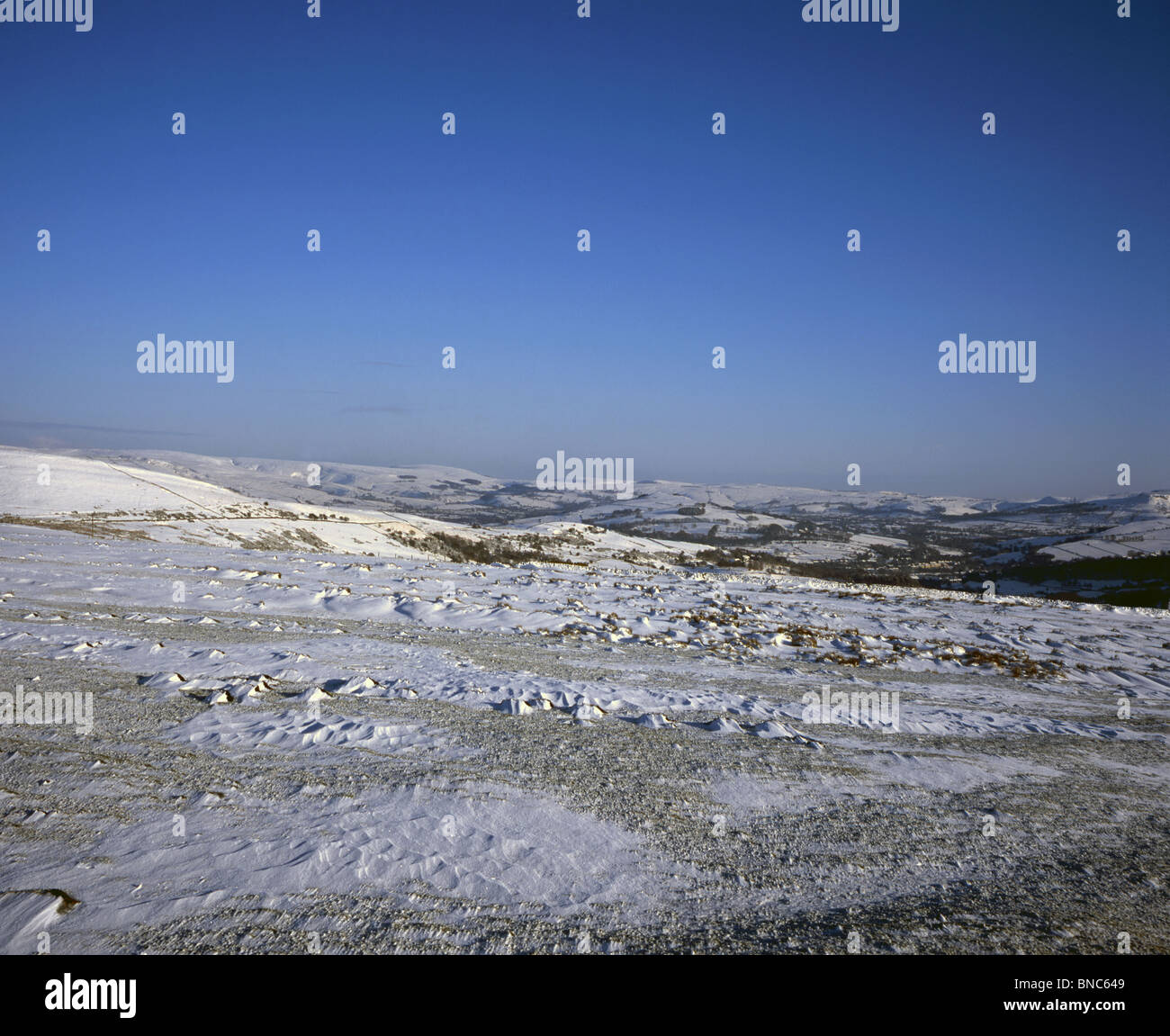 Paysage d'hiver Handley Lyme Lyme Park ci-dessus et le sentier Gristone Cheshire Angleterre Banque D'Images