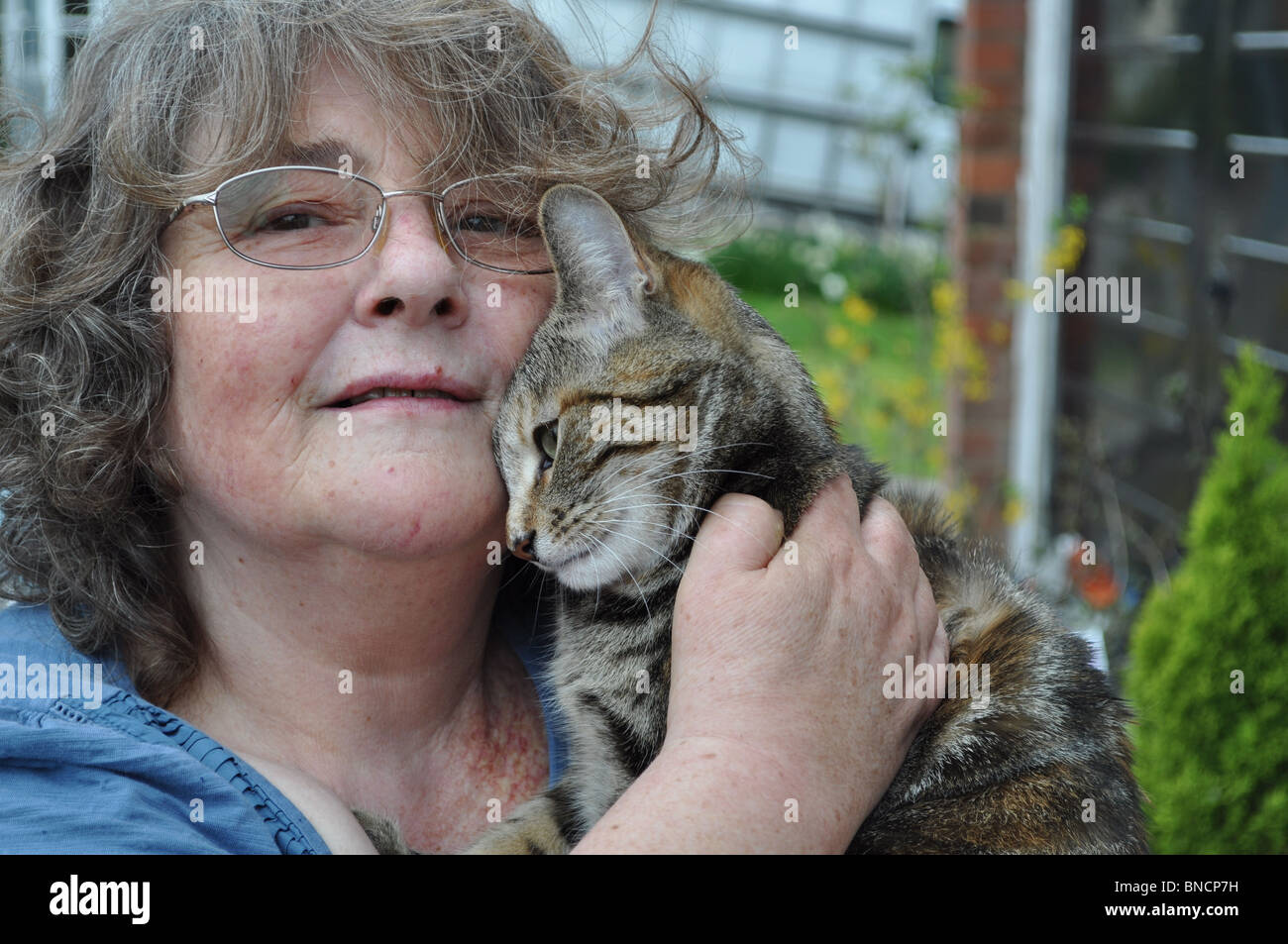 Femme avec chat Banque D'Images