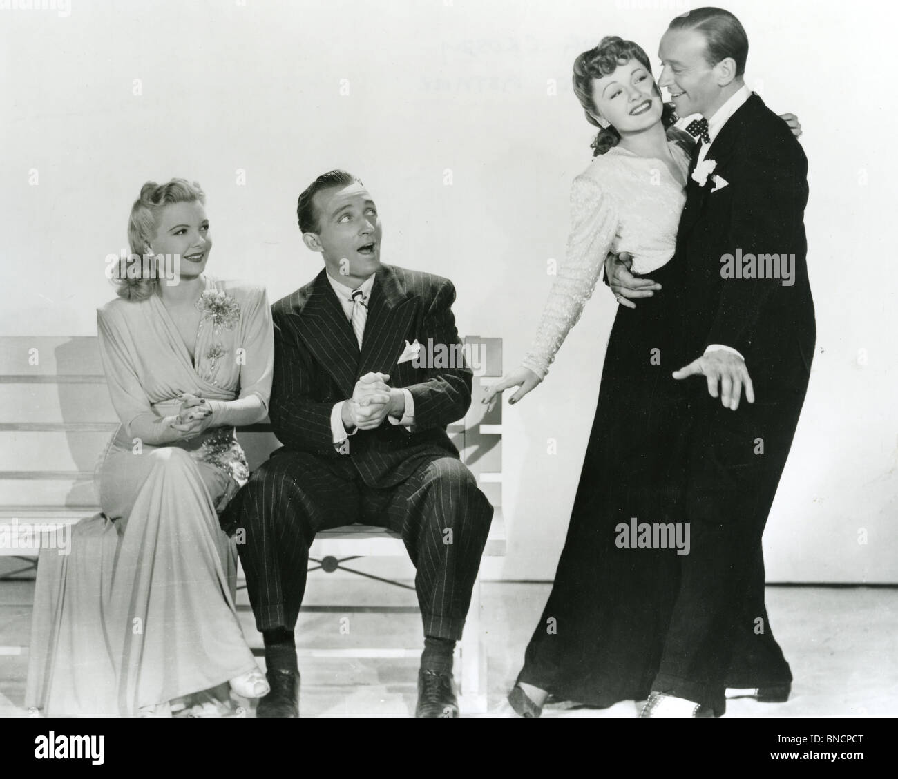 HOLIDAY INN - 1942 film Paramount avec de gauche : Virginia Dale, Bing Crosby, Marjorie Reynolds et Fred Astaire Banque D'Images