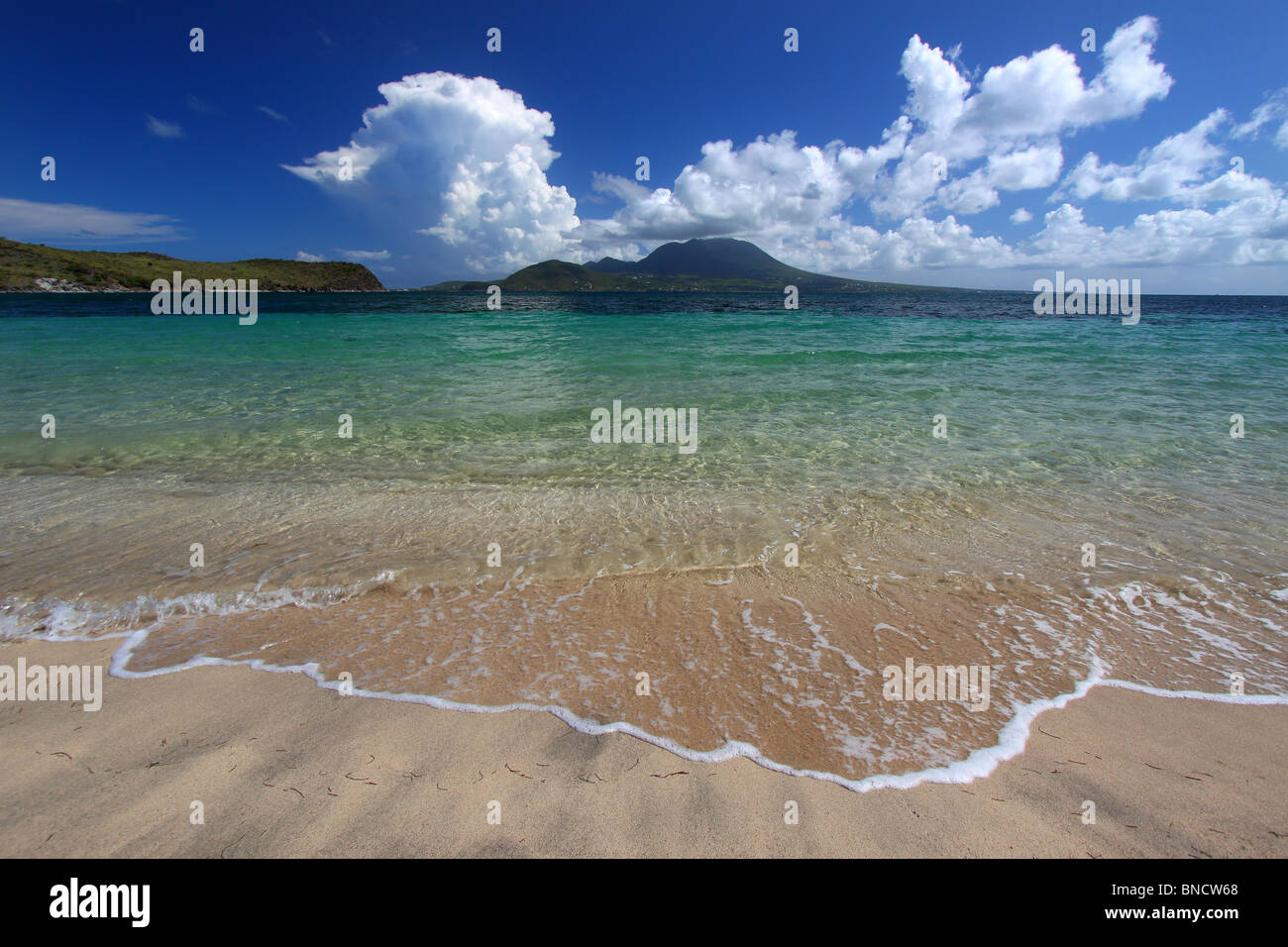 La majeure Bay Beach - St Kitts Banque D'Images
