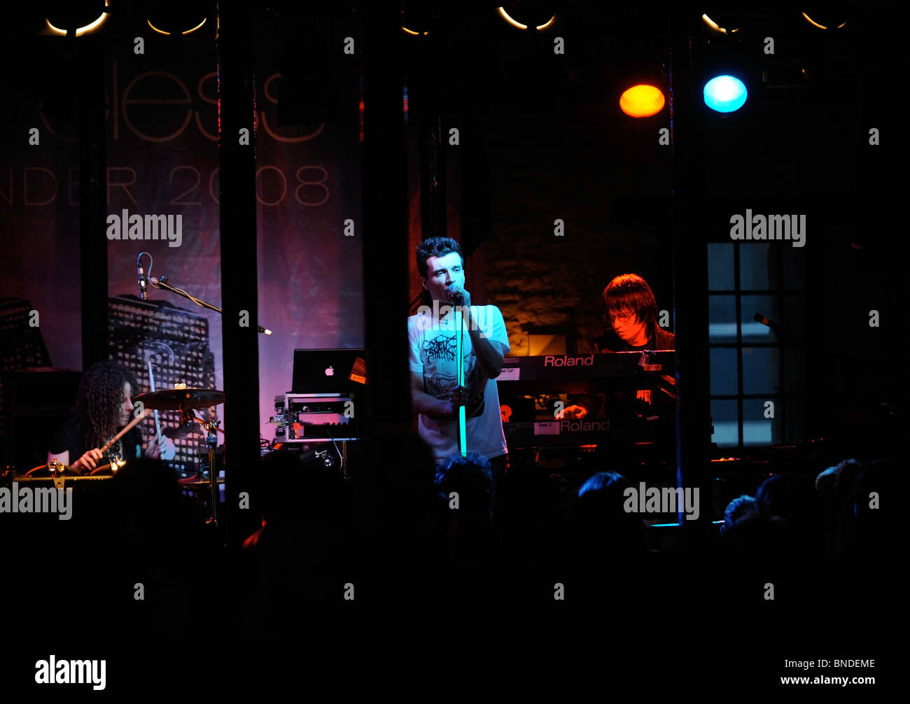 Frank Musik concert au lieu de la musique live en molleton à Bristol UK Banque D'Images