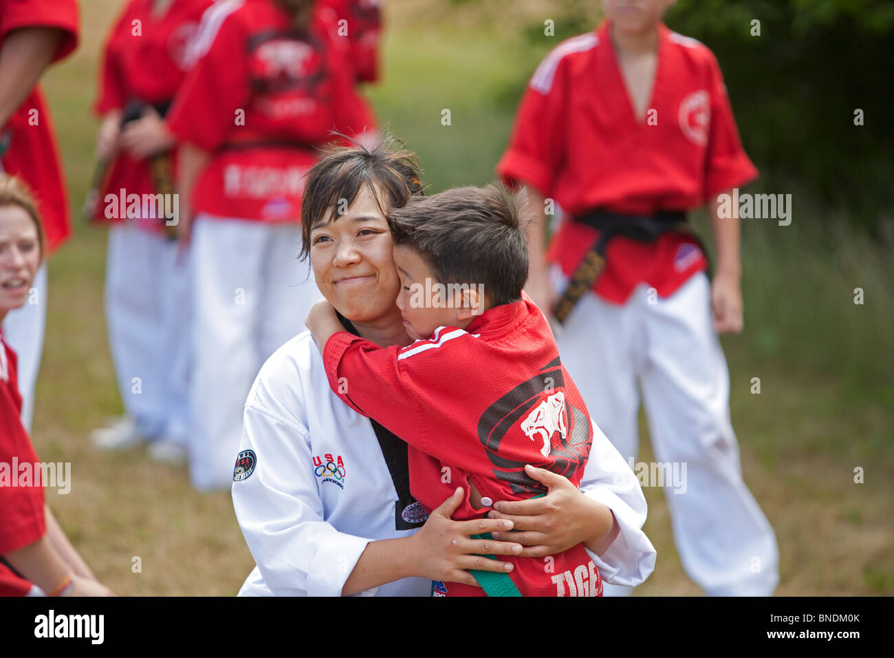 Les élèves de taekwondo Banque D'Images