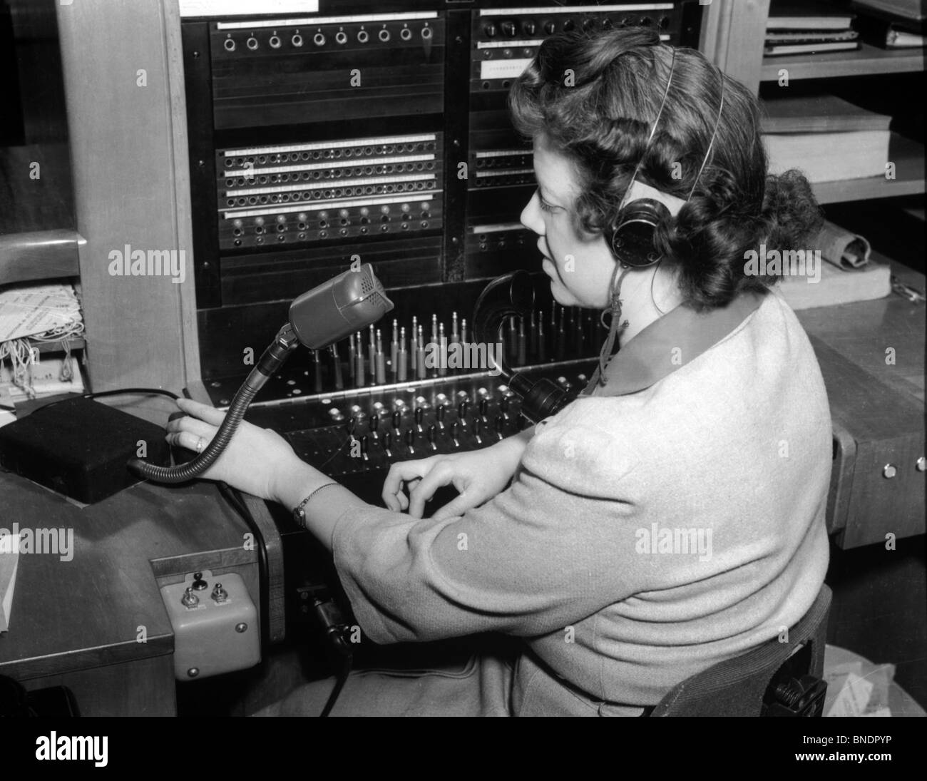 High angle view of a woman wearing a headset Banque D'Images
