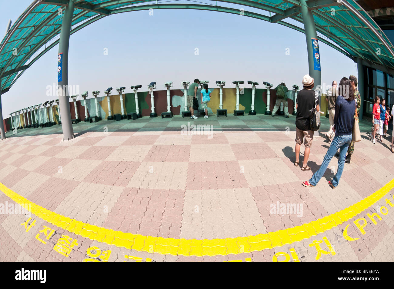 Ligne photo à l'observatoire de Dora donnant sur la frontière avec la Corée du Nord, près de Panmunjom, DMZ, zone démilitarisée, de Corée du Sud Banque D'Images