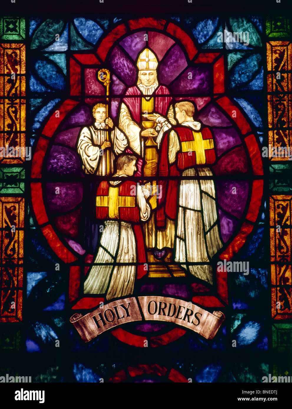 USA, New York City, église Notre-Dame de Pompéi, vitraux avec les Saints Ordres Banque D'Images