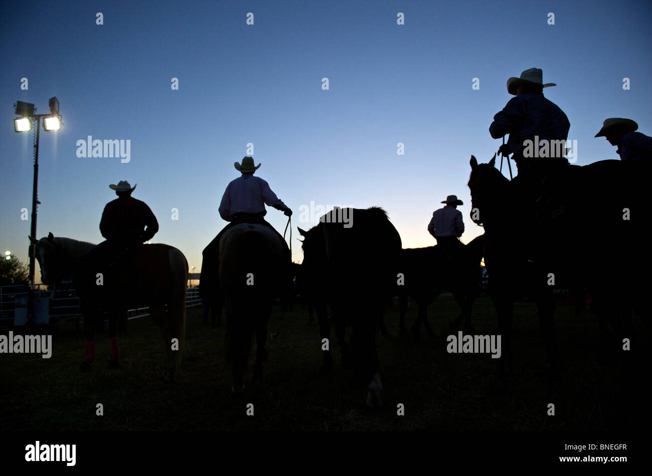 Les membres de l'érythroblastopénie Cowboy au backstage rodeo pour cas de Bridgeport, Connecticut, USA Banque D'Images