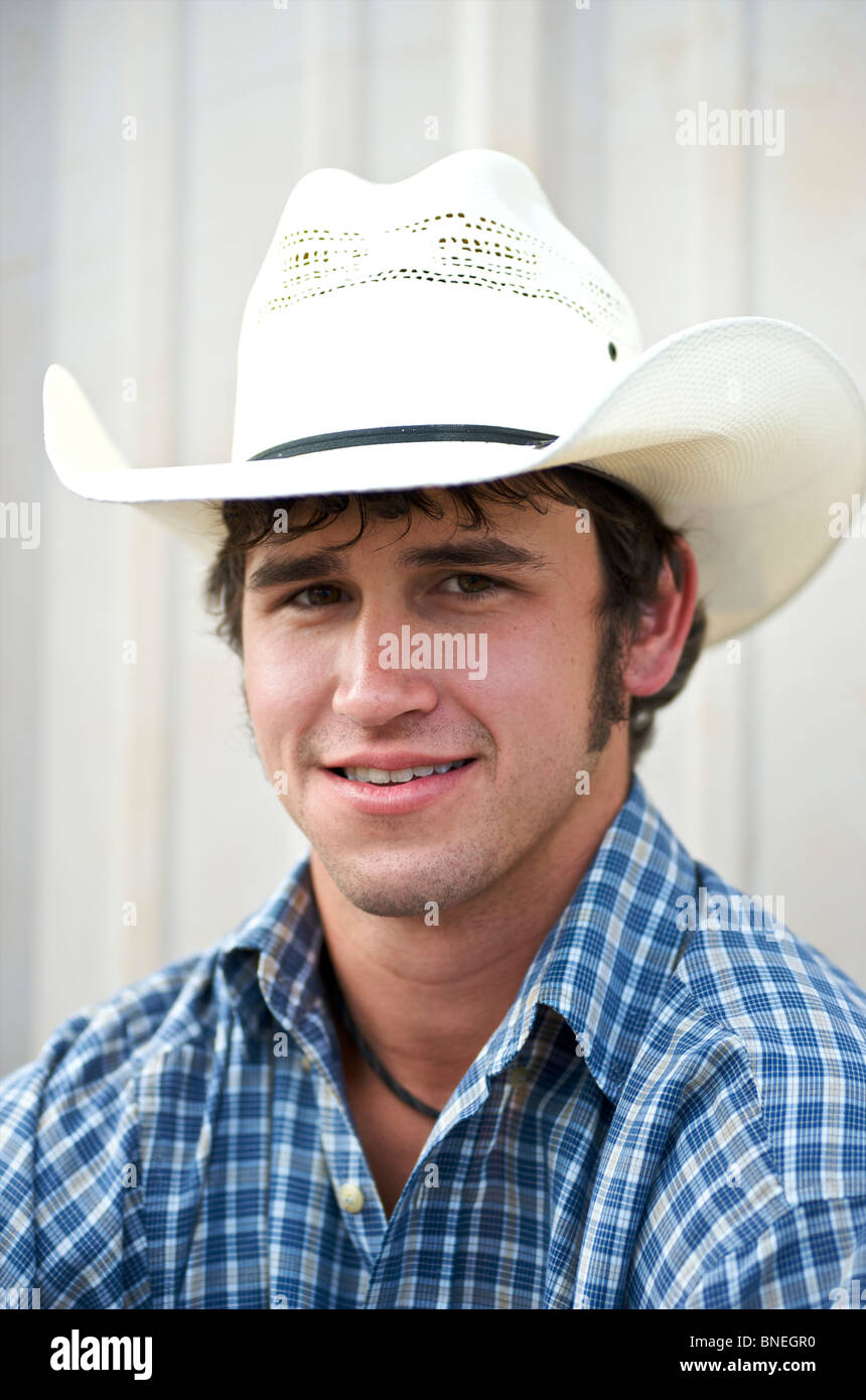 Portrait of a Smiling Cowboy Western Bridgeport, PRCA Rodeo Texas, États-Unis Banque D'Images