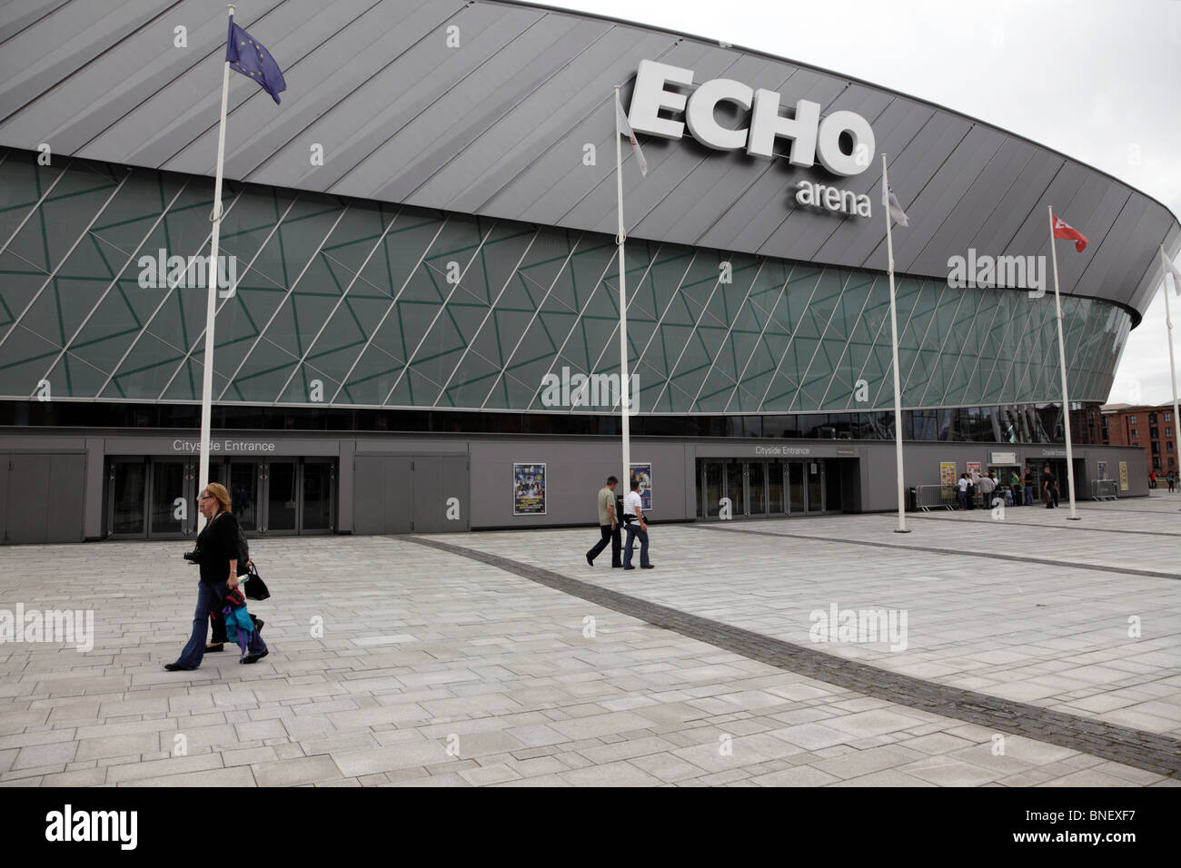 Façade de l'Echo Arena Liverpool Docks Albert Quay monarques Merseyside UK Banque D'Images