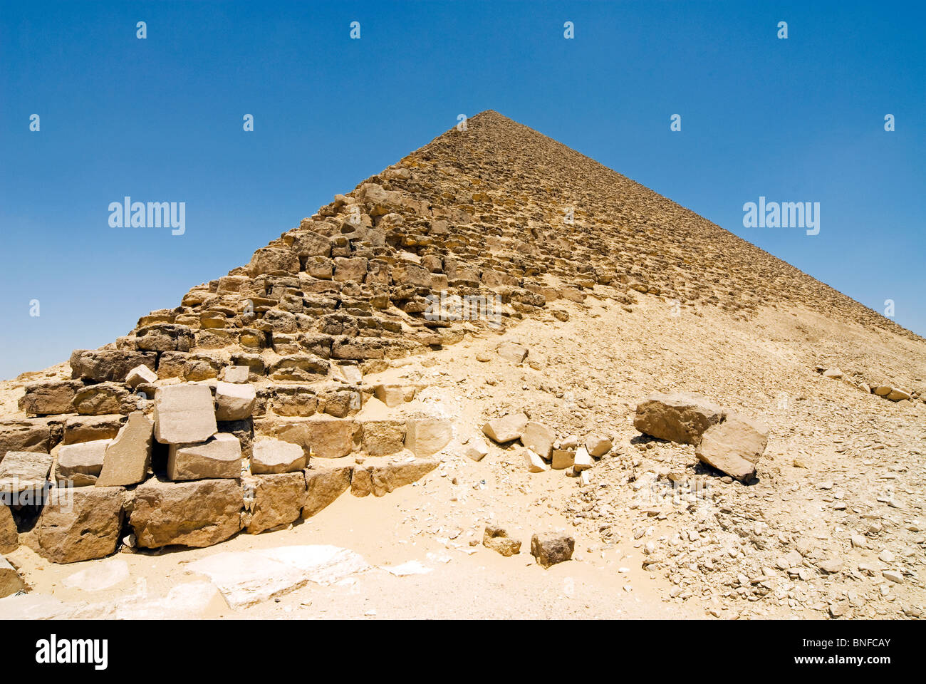 La Pyramide Rouge à Dashur, Senefru ou Pyramide de Snéfrou, Le Caire — free download
