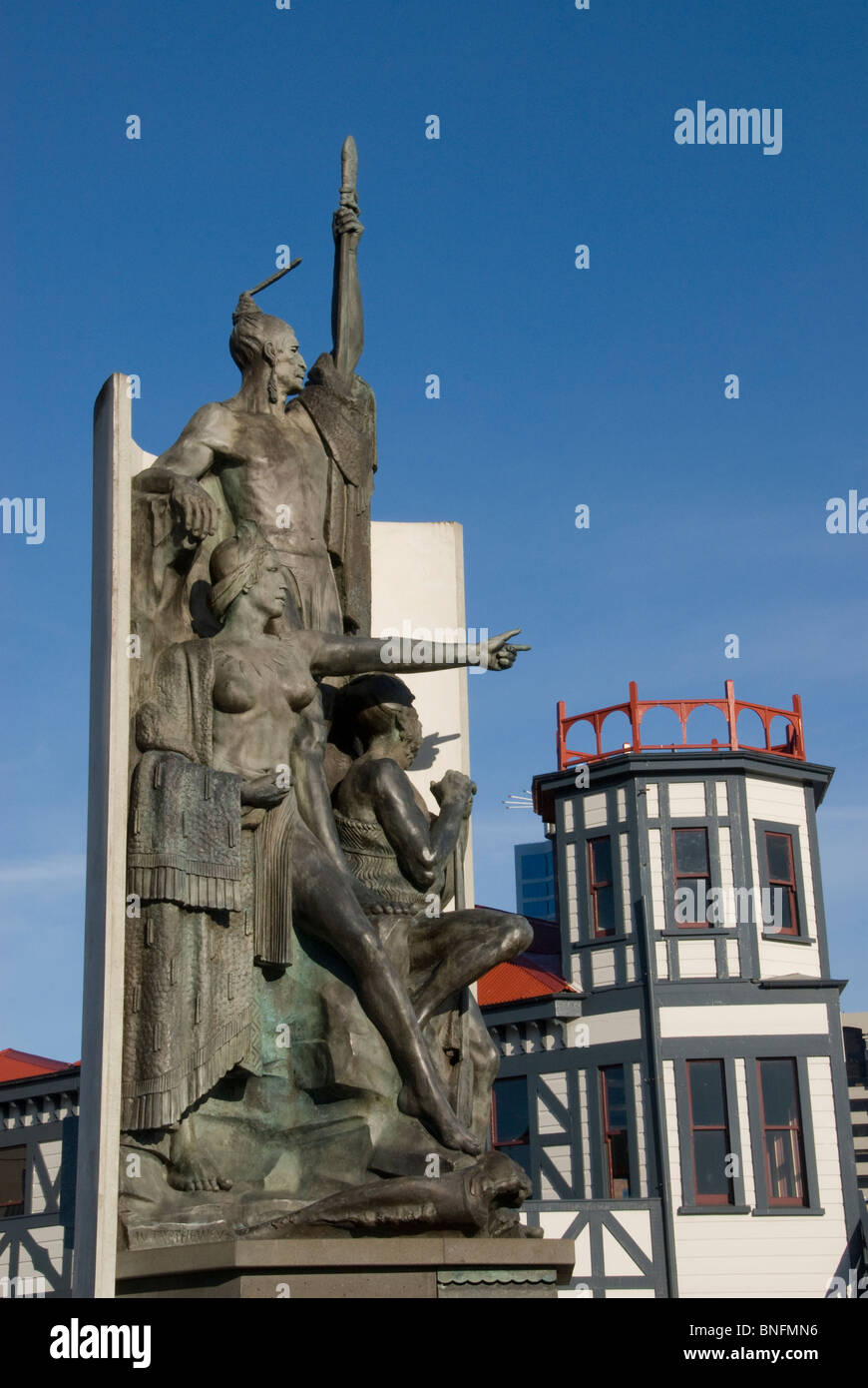 Statue Kupe, waterfront, Wellington, Île du Nord, en Nouvelle-Zélande. Polynésien Kupe a été le premier à découvrir la Nouvelle Zélande Banque D'Images