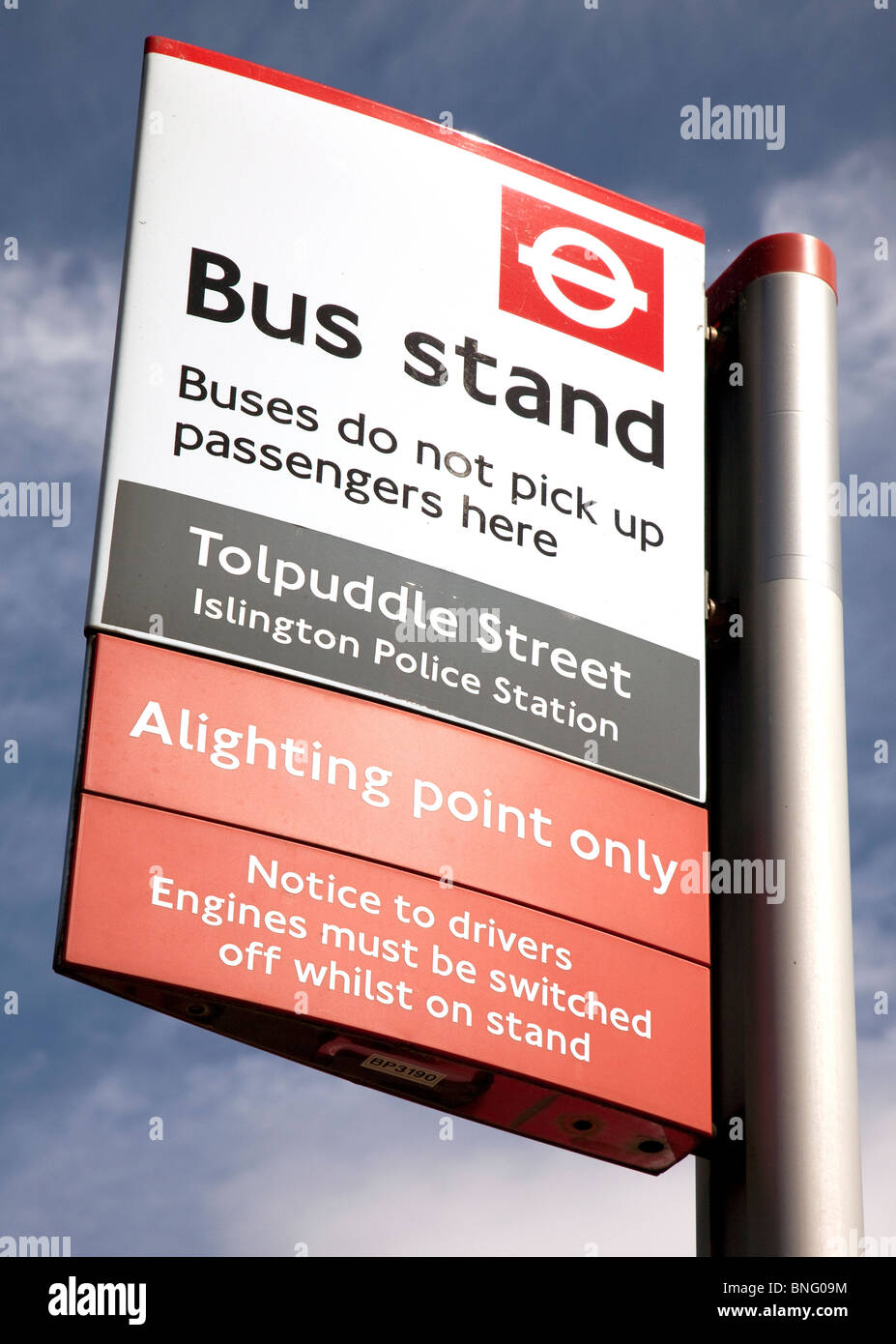 Bus stand sign, Londres Banque D'Images