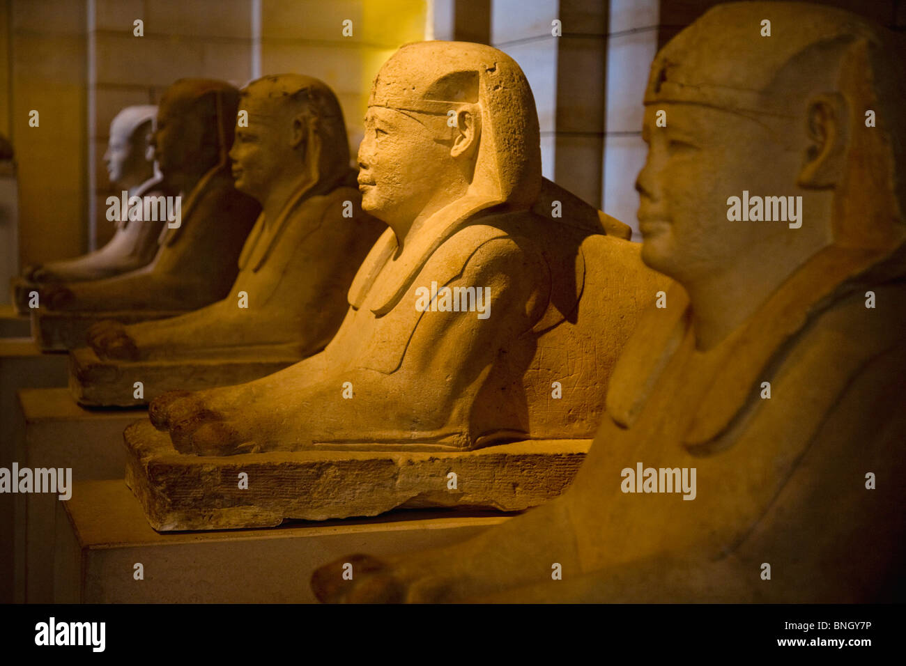 Sphinx égyptien statues, France, Paris, Musée du Louvre, l'art égyptien Banque D'Images