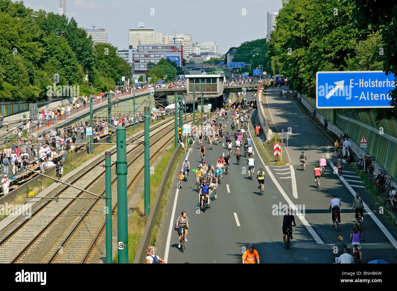 "Toujours-leben', l'Autobahn A40 fermé dans la Ruhr, NRW, Allemagne. Juillet 2010 Banque D'Images