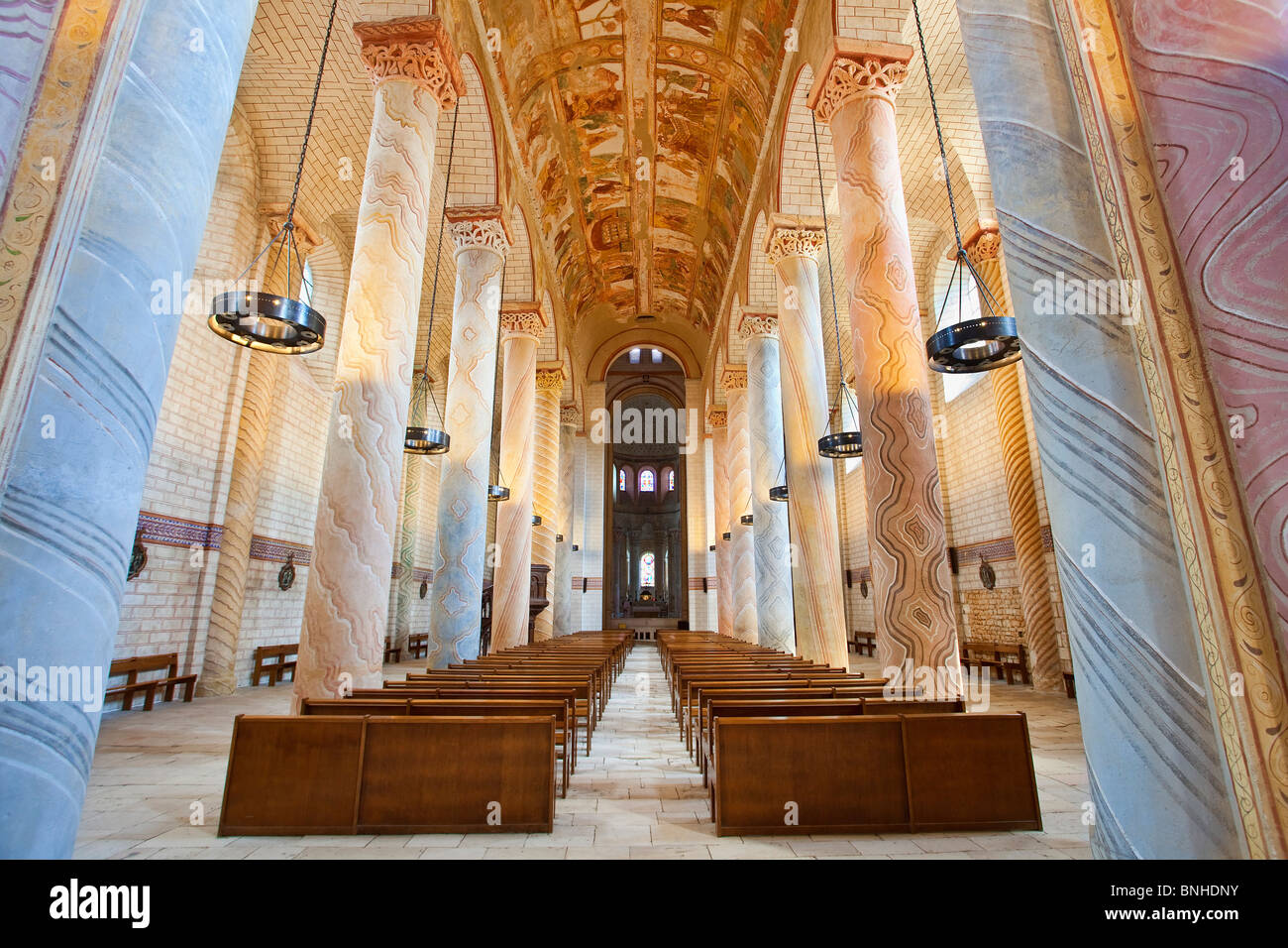 Europe, France, Vienne (86), St Savin, abbaye St Savin, classée au Patrimoine Mondial de l'UNESCO pour ses fresques romanes Banque D'Images