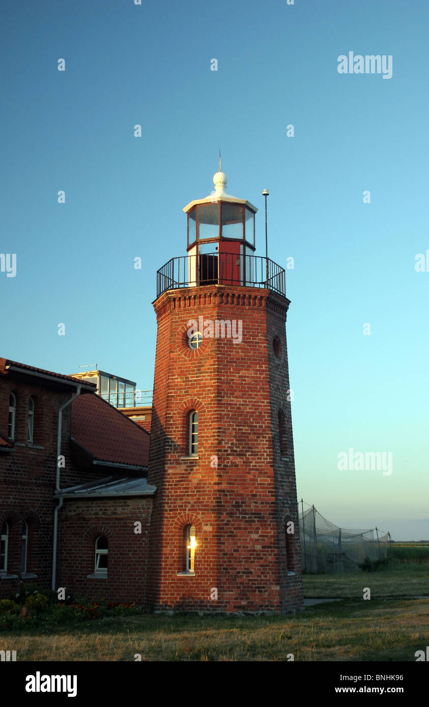 Le phare du cap Vente, au crépuscule, en Lituanie Banque D'Images