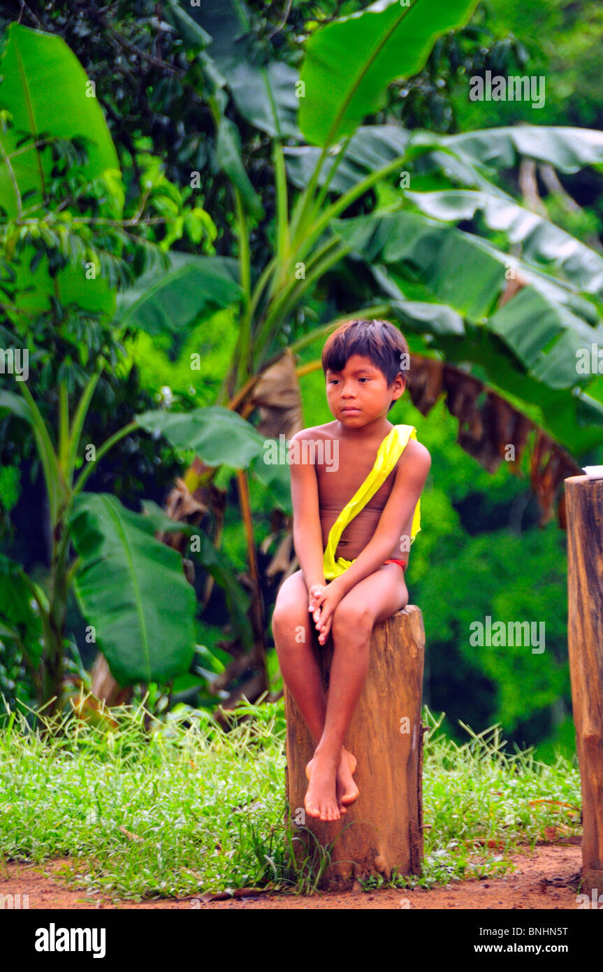 Panama peuple Embera Indian Village Indio autochtones amérindiens autochtones indios locale sections locales Parque Chagres National Banque D'Images