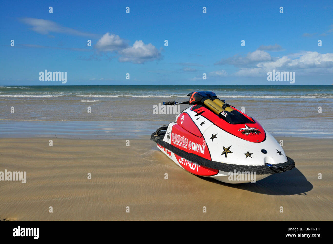 Ligne de plage Port Elisabeth en Afrique du Sud du temps libre Loisirs  Bateau Jet Jet-Boat Jetpilot Jet-Ski Jetski Port Ostkap Photo Stock - Alamy