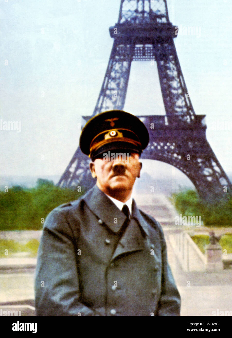 La Seconde Guerre mondiale, Adolf Hitler Paris Tour Eiffel après l'accord de cession avec la France de l'Armistice le 23 juin 1940 Deuxième Compiegne Banque D'Images